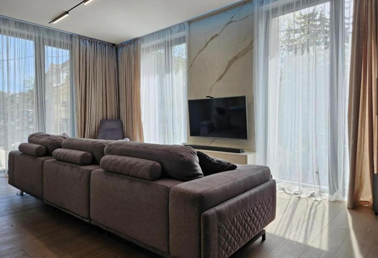 Great In Old City Apartament